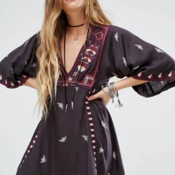Free People Tulum Embroidered Aztec Boho V-Neck Kimono Sleeve Mini Dress XS - Picture 3 of 13